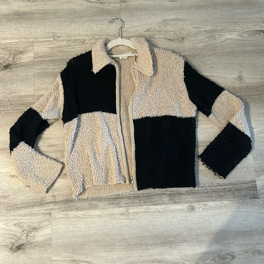 Cherry Mellow Cream and Black Sweater S